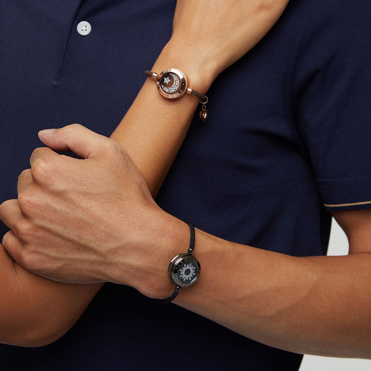 MODENIX™ – LONG DISTANCE TOUCH BRACELETS FOR COUPLES